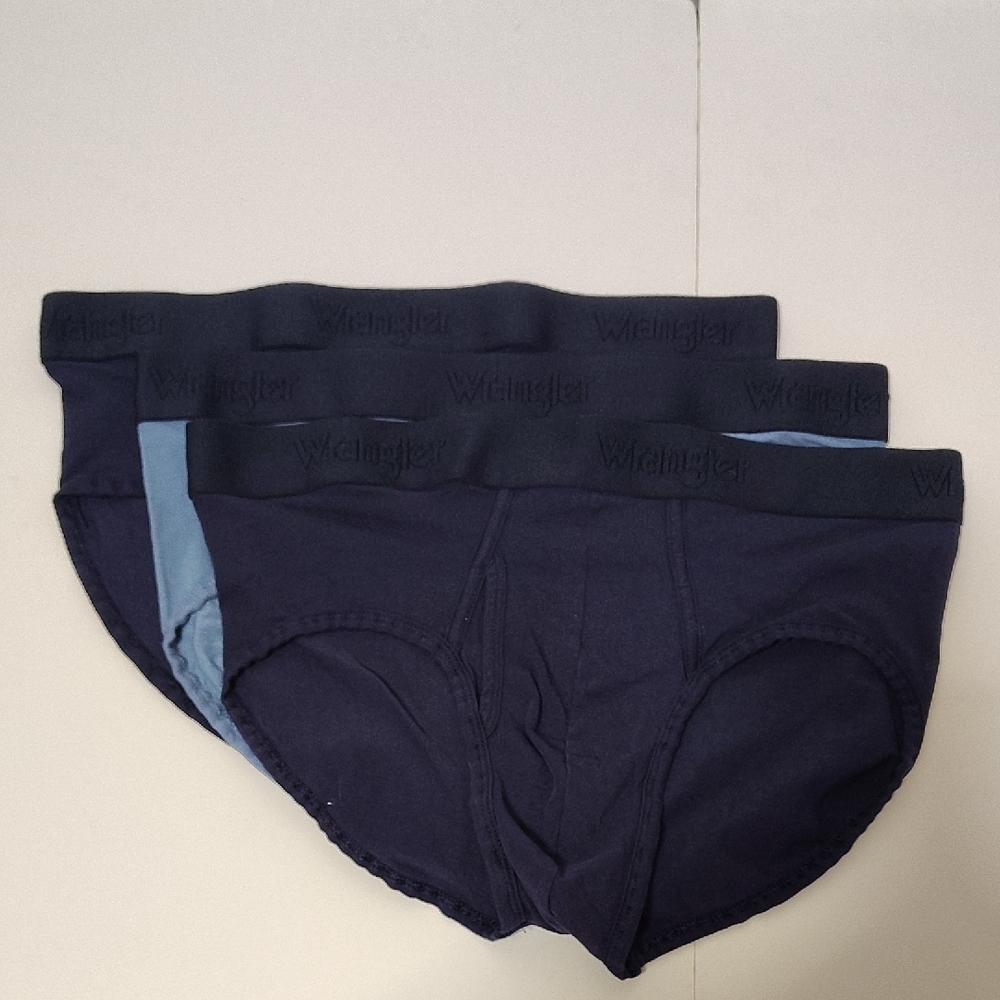 New Wrangler Men's Briefs - Navy and Light Blue Sz 36-38